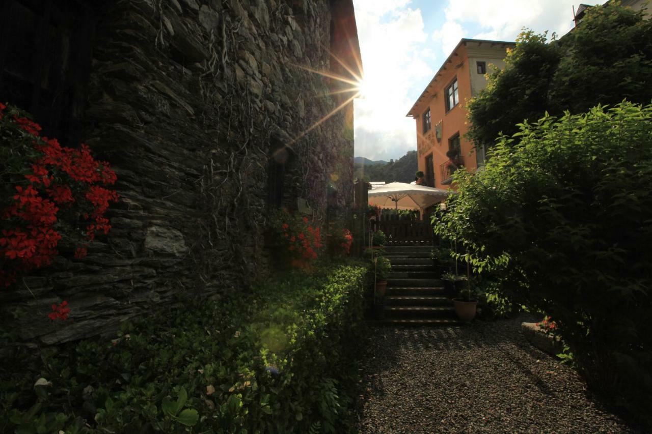 Hotel Poldo La Guingueta D'Aneu Eksteriør bilde